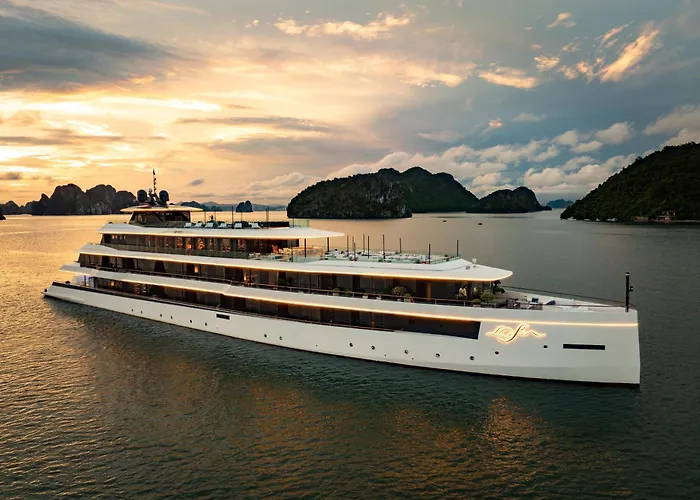 La Sen Of The Bay Cruises 下龍