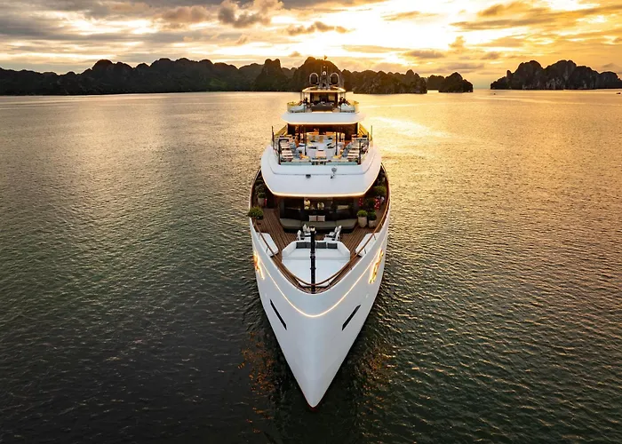La Sen Of The Bay Cruises 5* 下龍
