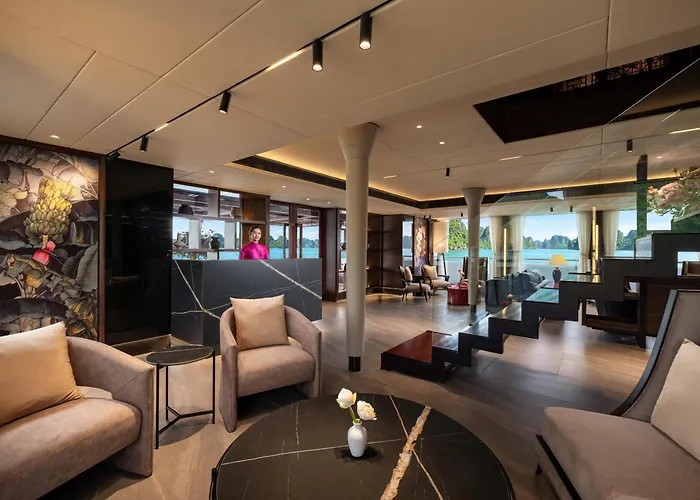船屋 La Sen Of The Bay Cruises 下龍