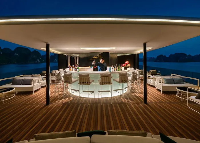 La Sen Of The Bay Cruises 船屋