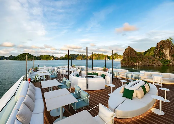 La Sen Of The Bay Cruises 船屋